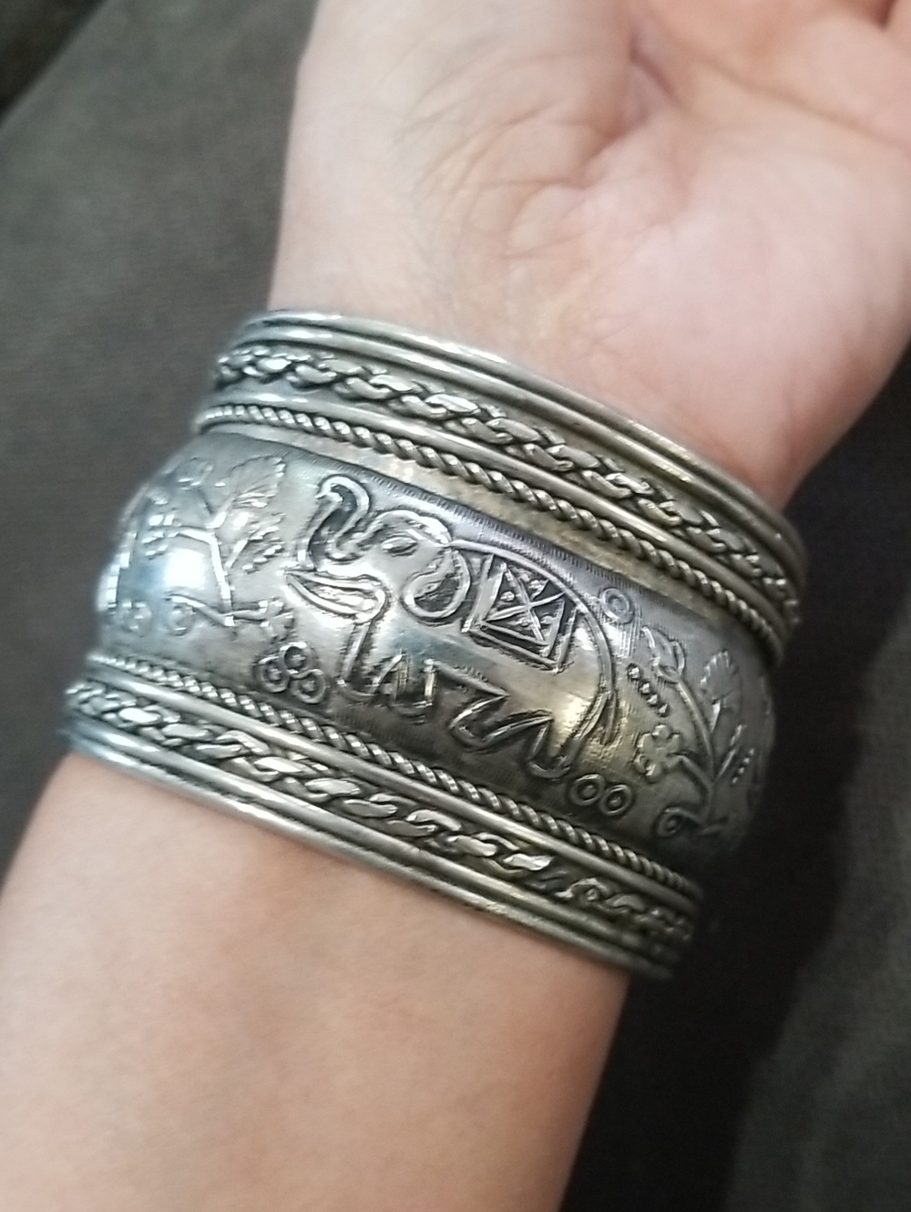 Engraved Elephant Silver Cuff Bracelet Ethnic Indian Bangle 60s Or 70s Vintage